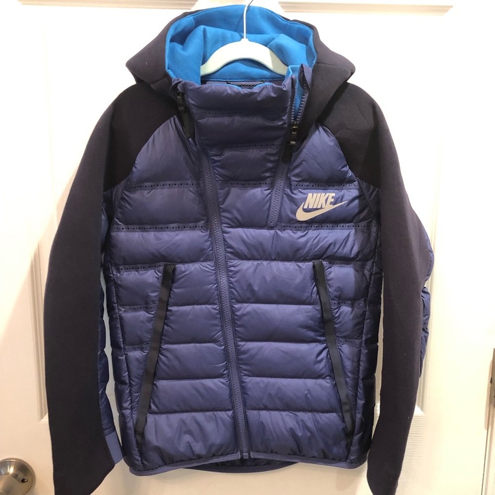 Nike youth winter coat size small